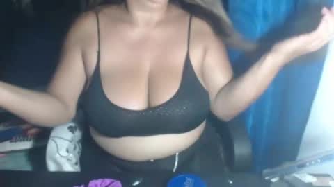 latin_big_boobs online show from 02/21/26, 03:51