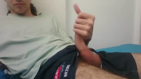 Snapshot of latin_boi6 chatting on 06/16/26, 05:04 Angel online show from 06/16/26, 05:04