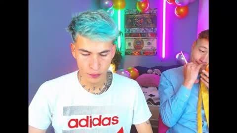 latin_boysxxx_ online show from 10/19/25, 10:21