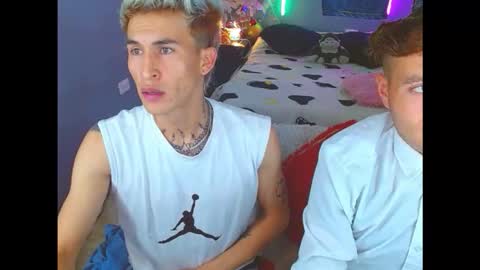 latin_boysxxx_ online show from 11/09/25, 05:17