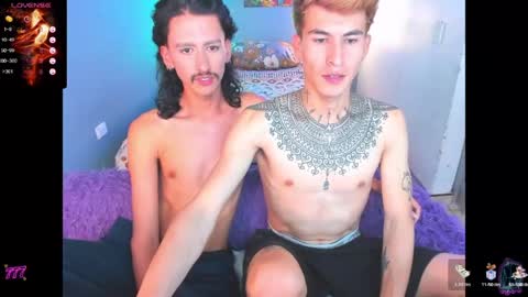 latin_boysxxx_ online show from 04/22/26, 10:33