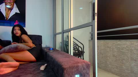 Snapshot of latin_couple77 chatting on 01/25/25, 06:23 Sara y Andy online show from 01/25/25, 06:23