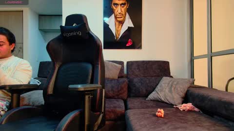 Snapshot of latin_couple77 chatting on 02/24/25, 08:38 Sara y Andy online show from 02/24/25, 08:38