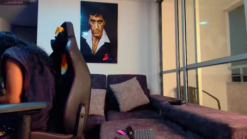 Snapshot of latin_couple77 chatting on 03/04/25, 05:00 Sara y Andy online show from 03/04/25, 05:00