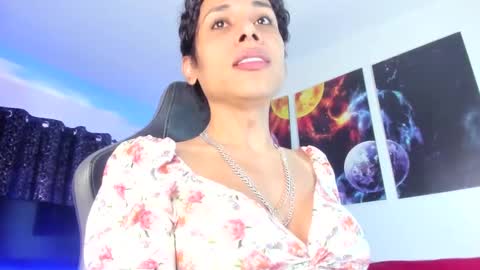 instagramlatin goddessx   im nikoll online show from 02/20/25, 09:31