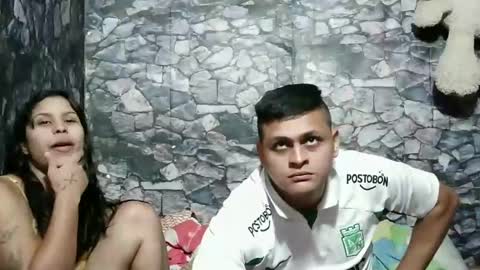 Snapshot of latin_hornycouple chatting on 12/23/24, 01:29 latin_hornycouple online show from 12/23/24, 01:29