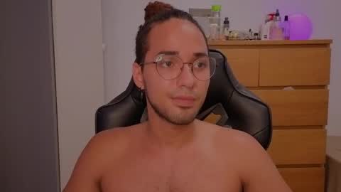  Free OF online show from 09/17/25, 05:14