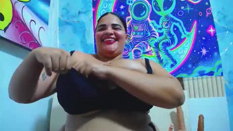 latina_bigboos12 online show from 10/19/25, 04:57