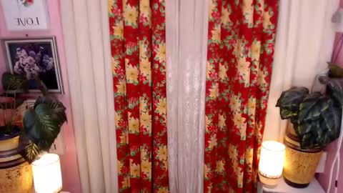 Snapshot of latina_goddes4uxxx chatting on 02/18/25, 05:10 ask me online show from 02/18/25, 05:10