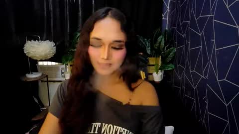 Snapshot of latina_kia chatting on 02/21/26, 01:06 latina_kia online show from 02/21/26, 01:06