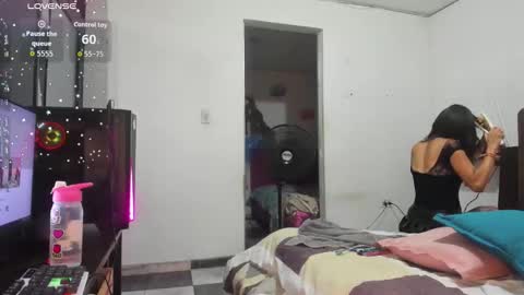 angelina  online show from 10/26/25, 10:04