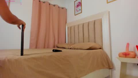 Snapshot of latinabeautifull chatting on 10/08/25, 12:30 FABIANA online show from 10/08/25, 12:30
