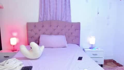 Martina online show from 11/11/25, 07:19