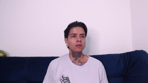 Snapshot of latinaleksa chatting on 12/03/24, 03:44 Alex online show from 12/03/24, 03:44