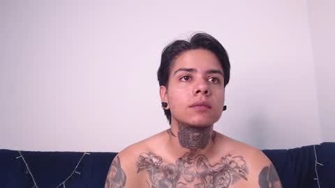 Snapshot of latinaleksa chatting on 12/14/24, 04:42 Alex online show from 12/14/24, 04:42