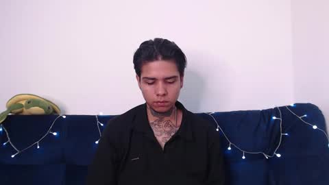 Snapshot of latinaleksa chatting on 12/15/24, 08:58 Alex online show from 12/15/24, 08:58