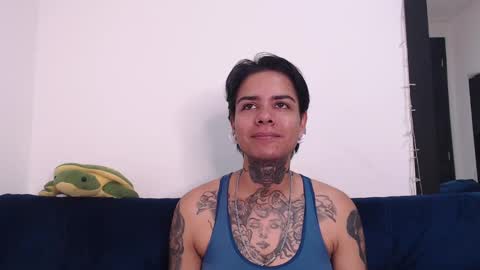 Snapshot of latinaleksa chatting on 12/25/24, 07:24 Alex online show from 12/25/24, 07:24