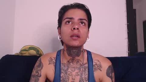 Snapshot of latinaleksa chatting on 12/25/24, 10:37 Alex online show from 12/25/24, 10:37