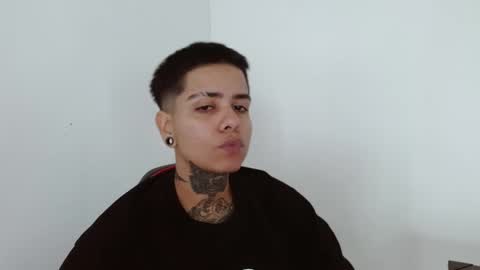 Snapshot of latinaleksa chatting on 11/07/25, 12:16 Alex online show from 11/07/25, 12:16