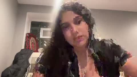 Snapshot of latinamamii1121 chatting on 05/03/26, 07:03 latinamamii1121 online show from 05/03/26, 07:03