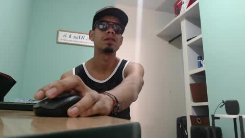 Snapshot of latinbigcrazy chatting on 05/29/26, 04:05 latinbigcrazy online show from 05/29/26, 04:05