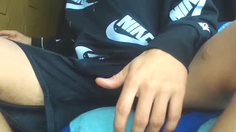 Snapshot of latinboydig chatting on 01/05/25, 03:43 junior online show from 01/05/25, 03:43