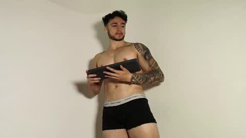 Snapshot of latinboyvip_ chatting on 07/17/26, 03:50 LatinBoyVIP Colombian online show from 07/17/26, 03:50
