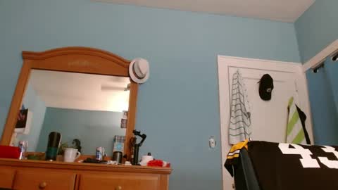 Chris online show from 09/21/25, 05:09