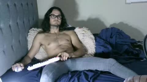 Snapshot of latinincognito chatting on 10/28/25, 07:23 latinincognito online show from 10/28/25, 07:23