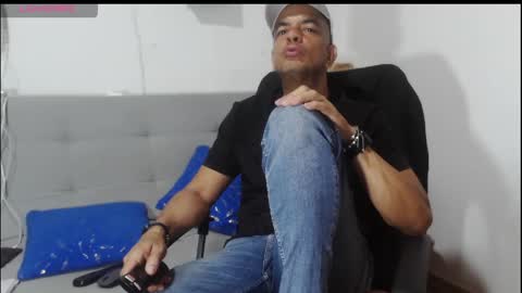 latinmartin254 online show from 05/17/26, 03:26