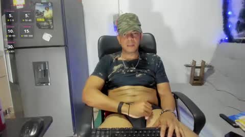 latinmartin73 online show from 12/22/24, 03:44