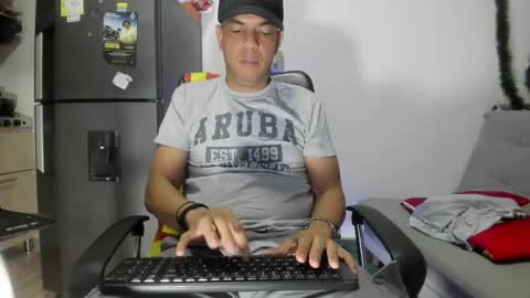 latinmartin73 online show from 01/07/25, 01:06