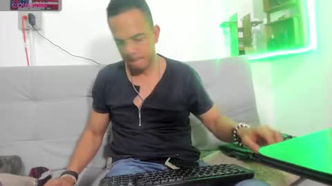 latinmartin73 online show from 02/10/25, 03:13