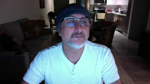 QS - INDEPENDENT MODEL online show from 01/27/25, 03:04