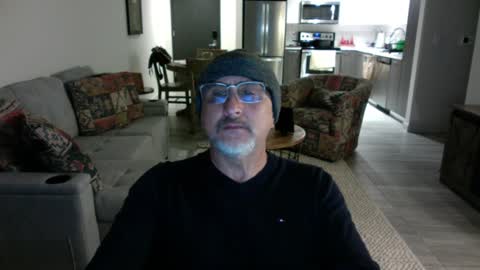 QS - INDEPENDENT MODEL online show from 02/09/25, 01:44