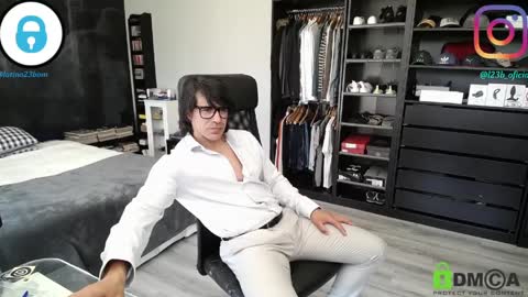 sam online show from 04/01/26, 01:41