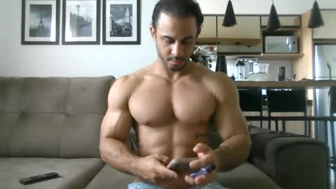 Snapshot of latino_rodri chatting on 06/24/26, 11:53 latino_rodri online show from 06/24/26, 11:53