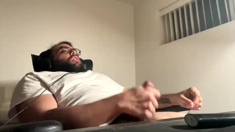 call me papi -- follow my twitter latinoc30 online show from 01/17/25, 04:49