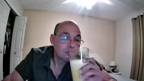 latinoinfla online show from 10/15/25, 01:50