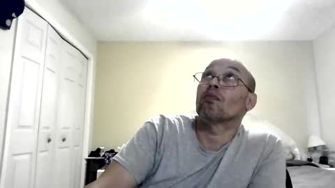Snapshot of latinoinfla chatting on 05/31/26, 05:53 latinoinfla online show from 05/31/26, 05:53
