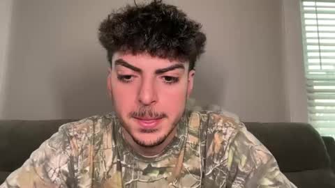 Snapshot of latinotwunk21 chatting on 02/20/26, 06:52 Rylie Beck online show from 02/20/26, 06:52