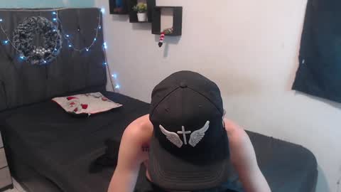 Snapshot of latins_boys_20 chatting on 12/10/24, 09:44 NICK online show from 12/10/24, 09:44