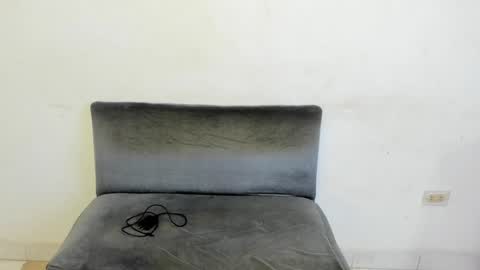 Snapshot of latins_boys_20 chatting on 01/20/25, 07:04 NICK online show from 01/20/25, 07:04