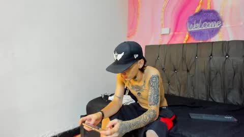 Snapshot of latins_boys_20 chatting on 10/03/25, 10:07 NICK online show from 10/03/25, 10:07