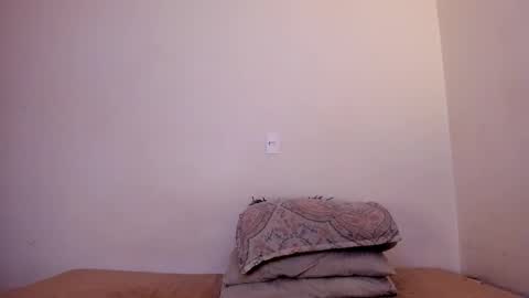 Snapshot of latinsecretfantasy chatting on 02/04/26, 08:03 latinsecretfantasy online show from 02/04/26, 08:03