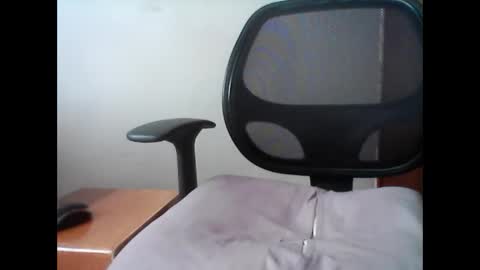 Snapshot of latintropikal chatting on 04/02/26, 03:09 Latin Flow online show from 04/02/26, 03:09