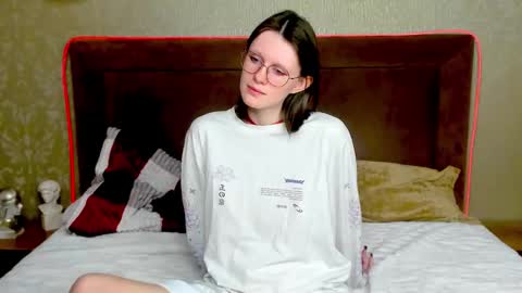 latoriacosner online show from 01/13/26, 08:08