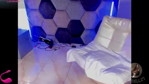 LEANDRO online show from 02/28/26, 03:51