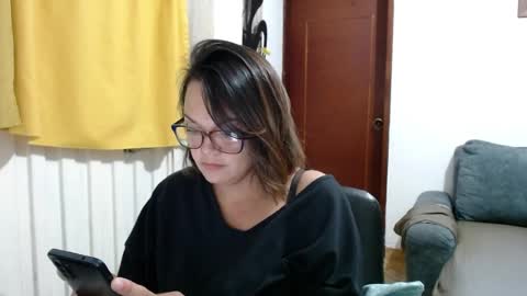 Laura online show from 06/19/26, 12:26