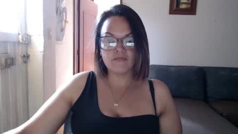Laura online show from 06/21/26, 08:44